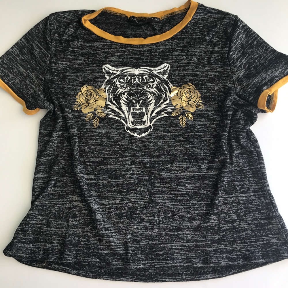 ‼️STYLE THERAPY XL Gold Tiger TOP‼️ B1
